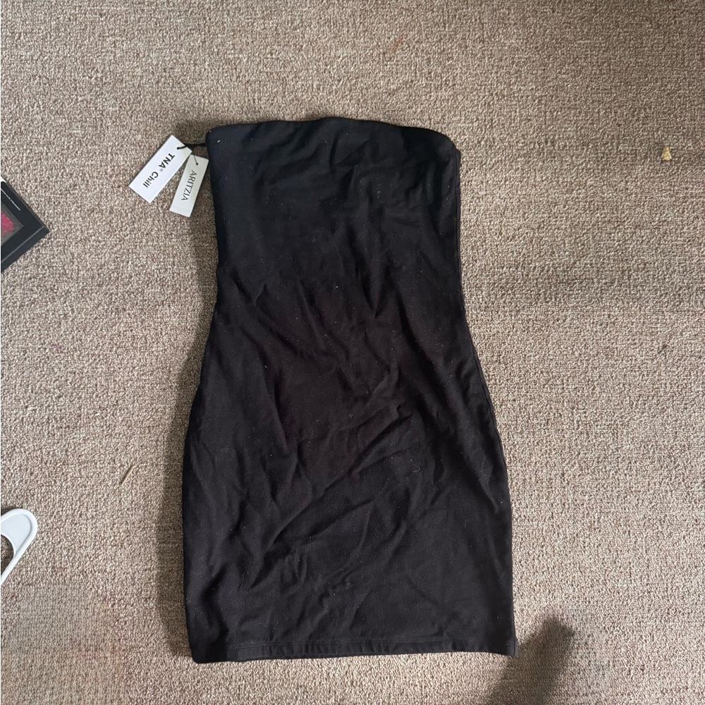 Aritzia Elegant Black Strapless Dress